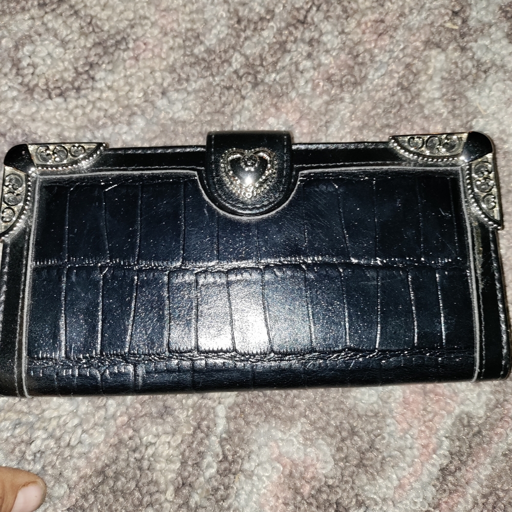 3/$25 4.99 shippingMarc Chantel vintage wallet